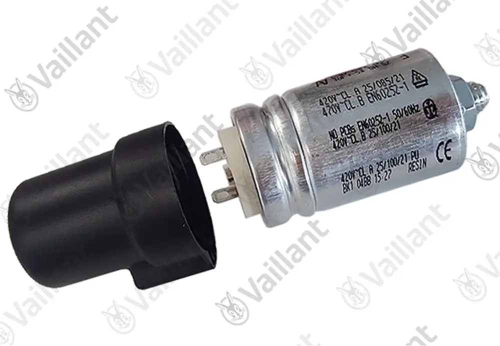 Vaillant Kondensator mit Metallgehäuse und Stecker. Abgebildet ist der Kondensator mit elektrischen Anschlüssen, befettet auf hellem Hintergrund.